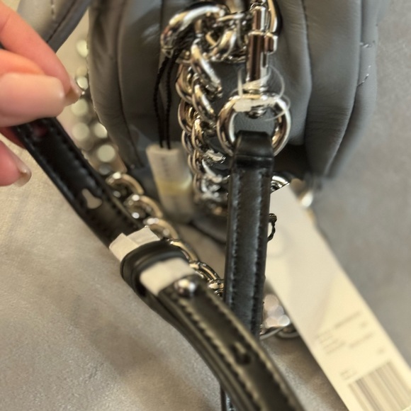 NEW Marc Jacobs Small Rock Grey Quilted Smooth Leather Shoulder Crossbody Bag - Picture 8 of 10